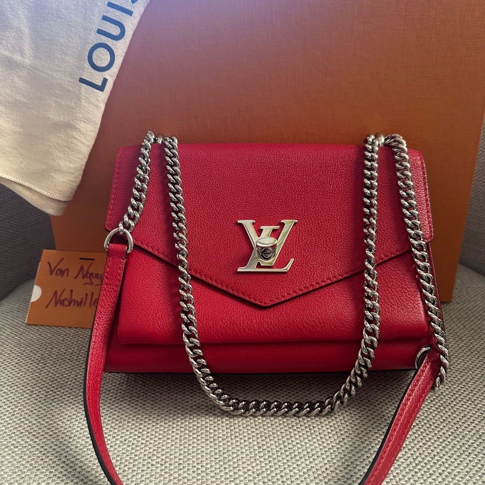 Louis Vuitton Lockme Bb❌SOLD